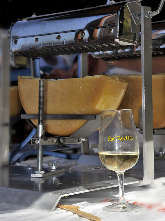 Une raclette et un verre de blanc: l'esprit de Racl'Agettes